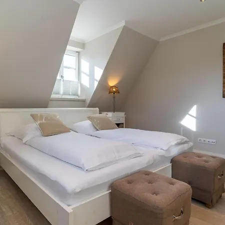 Reetdachhaus Dreilanden Reetdachhaus Suenn Hart Tatil Evi Böhl