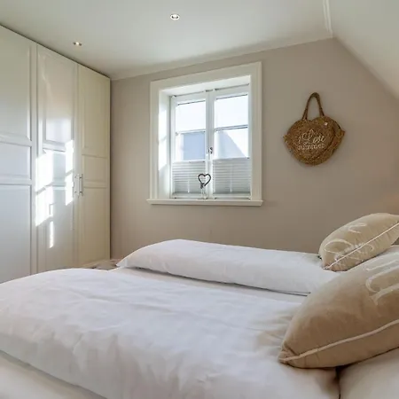 Tatil Evi Reetdachhaus Dreilanden Reetdachhaus Suenn Hart Böhl